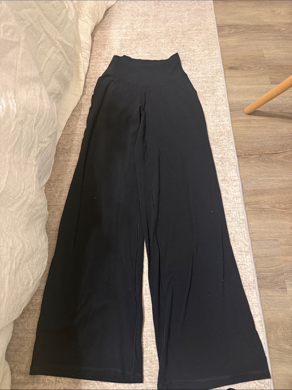 aerie Black Wide-Leg High-Waist Pull-On Pants